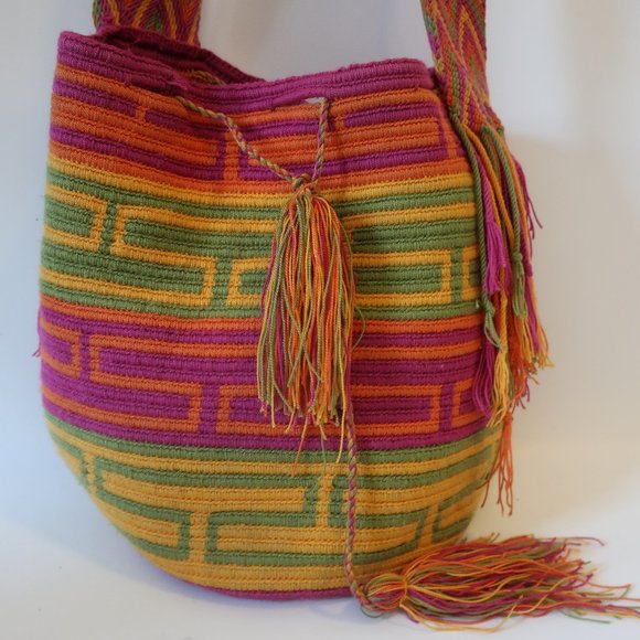 SHAG BOUTIQUE PK/MULTI CROCHET BUCKET BAG* - Picture 3 of 7